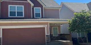 Beautiful 2 Story Duplex - Edmond Schools - Open Concept Gallery 1