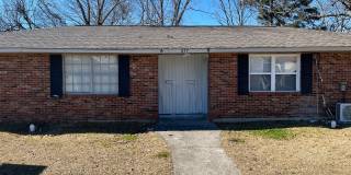 Beautifully Renovated 2BR/1BA Unit Now Leasing Gallery 1