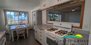 Charming New Monterey Home with Bay Views with all utilities included Gallery 14