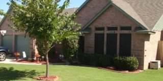 Spacious Home - Edmond North Schools Gallery 1