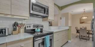 1601 Adams Street Gallery 6