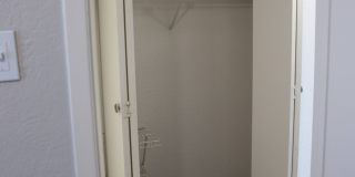 Azur Gallery 24