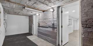 7122 Nashville Avenue Gallery 36