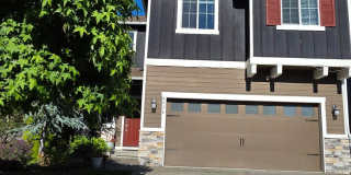 Gig Harbor McCormick Creek Phase 2 - 4 bedroom 3 bathroom 2831 sq ft well maintained home! Avail August 1st! Gallery 1
