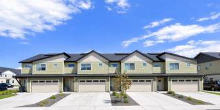 Beautiful 3 bedroom 2.5 bathroom townhouse in Belgrade Gallery 1