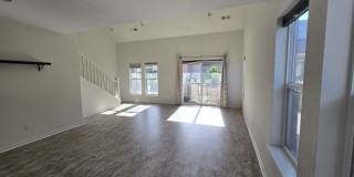Stunning 3BR 3.5 BATHROOM House in Hayward Gallery 27