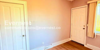 2302 Hazelwood Street Gallery 20