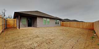 Spacious 4 Bedroom 2 Bathroom Home in Mustang Schools Gallery 19