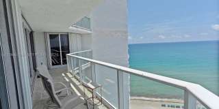 16445 Collins Ave Gallery 32