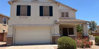 Large 3 bed / 2.5 Bed with Loft in Avondale that has No Carpet!! Gallery 1