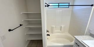 Beautiful Remodeled 3 bed, 2 bath home in convenient El Mirage neighborhood! Gallery 20