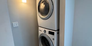 Modern 2 Bed + Flex Townhome with Rooftop Deck Near Paco Sanchez Park & Light Rail Gallery 14