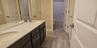 Spacious 5 Bedroom in Convenient North Creek Ridge, Bothell Location Gallery 17