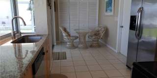 1305 SE 21st Street Gallery 12