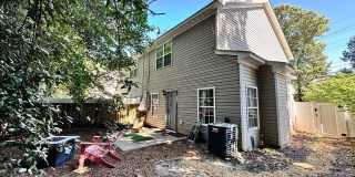 First-Time Rental Near The Beaches! Available 08-14-26 - Attached Garage - Fenced Yard - Pet Friendly! Gallery 31