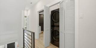Detached Luxury 4BR/3B Retreat with Skyline Rooftop Deck, Wet Bars, Driveway & Massive Yard Gallery 9