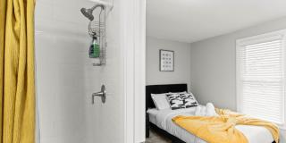 Modern Townhome in the Heart of Franklinton Gallery 20