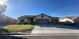 Welcome to your dream home in Spanish Springs, nestled off the serene Calle de la Plata.  2 Year lease $3095 base rent or 1 year lease $3195 Base Rent Gallery 36