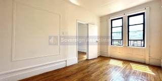 121 La Salle Street Gallery 1