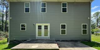 Beautiful 4 Bed 2.5 Bath Home in North Fayetteville Gallery 36
