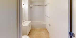 225 Centre Gallery 8