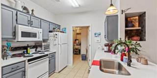 Condo for Rent in Auburn Gallery 6