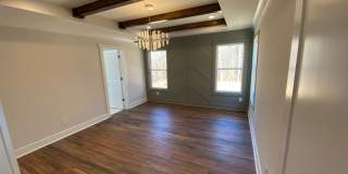 Room in 4 Bedroom Home at Edgerton Dr Gallery 46