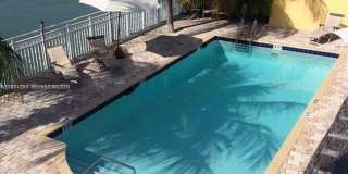 4812 Pine Tree Dr Gallery 1