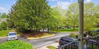 Updated 4 level TH w/ 2 FB & 2 "1/2" baths + One car garage! Gallery 20