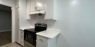 Tarzana Five Apartments Gallery 40