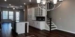 2568 Morehead Street Gallery 10