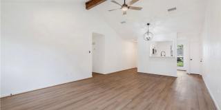 College Station - 3 bedroom - 2 bath house with garage and fenced back yard. Gallery 11