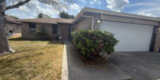 2210 Meadowglen Drive 2210 Meadowglen Drive Gallery 1