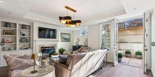 Georgetown Style with Garage PARKING Gallery 1