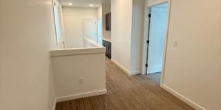 3 Bedrooms 2 1/2 Bathrooms - Where Mountains meet you at upscale living! Gallery 52