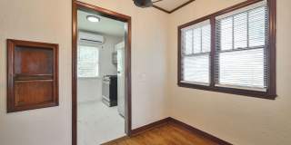 1507 Northwest 28th Street - A Gallery 7