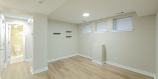 1900 N Lincoln Ave Gallery 14