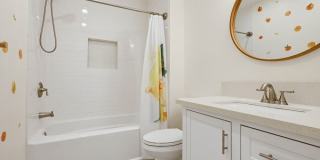 6102 Glacier Gallery 22