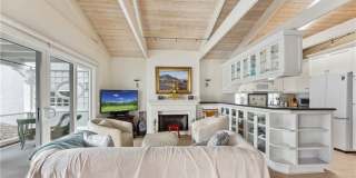 130 Topaz Gallery 9