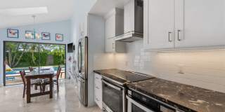 2443 Windsor Way Court Gallery 18