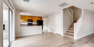 Beautiful 3 bedroom, 2.5 bath 2 story home! Gallery 8