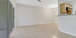 2 bedroom 2.5 bathroom Townhome in Cypress Landing Gallery 13