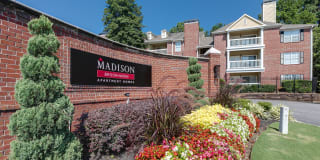 Montrose Brookhaven Gallery 1