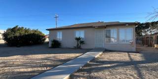 3 Bedroom 1 Bathroom House with Huge Fenced Yard Near Schools, Park & Community Pool Gallery 1