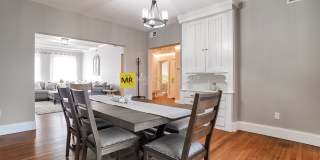 Most Luxurious OFF-CAMPUS CHOICE! near BU campus!  Heat & HW Inc. W/D in Unit Gallery 4