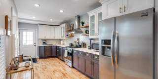 1935 CAMBRIDGE Street Gallery 10