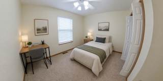 3D Tour Available - Newer Flooring + Large Fenced-in Yard! Available July 3rd! Gallery 8