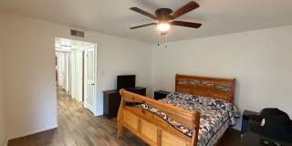 NICE HOME IN TOWN! Gallery 20