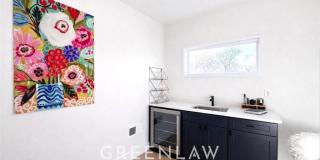 2785 Memorial Drive SE Gallery 52