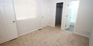 Brand new 3bdr 3bath duplex walking distance to Downtown Colorado Springs Gallery 14
